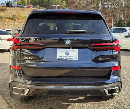 Carbon Black Metallic 2026 BMW X5 xDrive40i