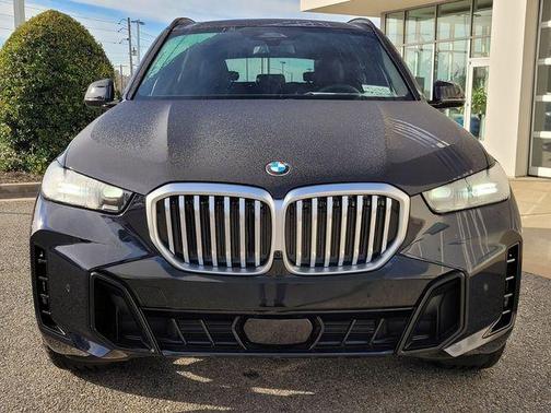 Carbon Black Metallic 2026 BMW X5 xDrive40i