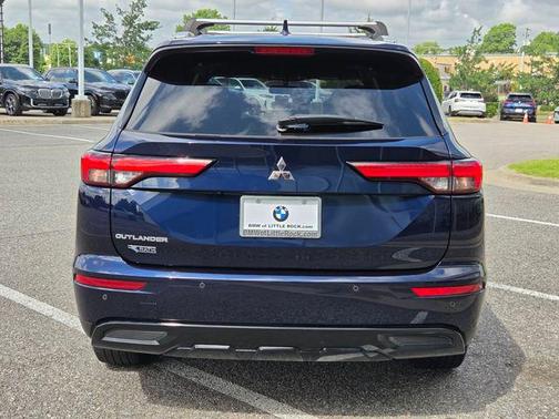 Cosmic Blue Metallic 2022 Mitsubishi Outlander SE