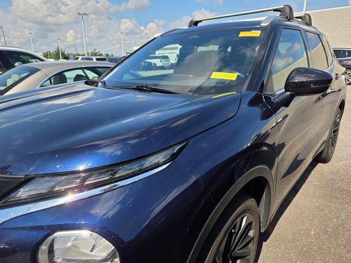 Cosmic Blue Metallic 2022 Mitsubishi Outlander SE