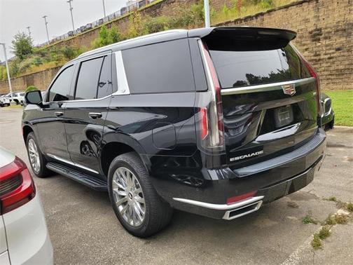 2022 Cadillac Escalade Premium Luxury