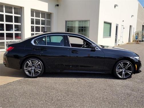 2024 BMW 330 i