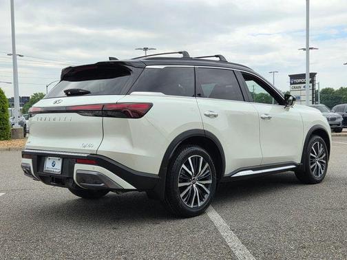 Majestic White/Black Obsidian 2025 INFINITI QX60 AUTOGRAPH