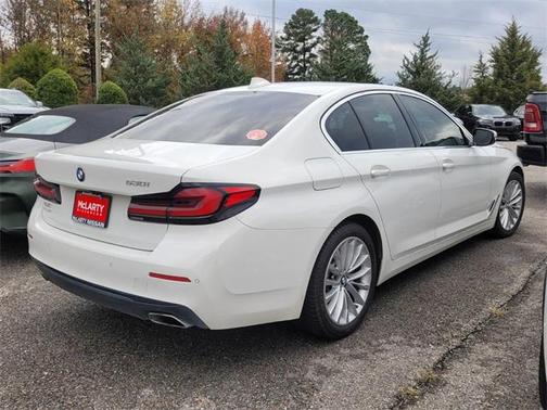 2021 BMW 530 530i