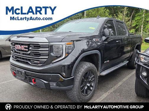 Onyx Black 2024 GMC Sierra 1500 AT4