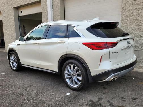 2021 INFINITI QX50 LUXE