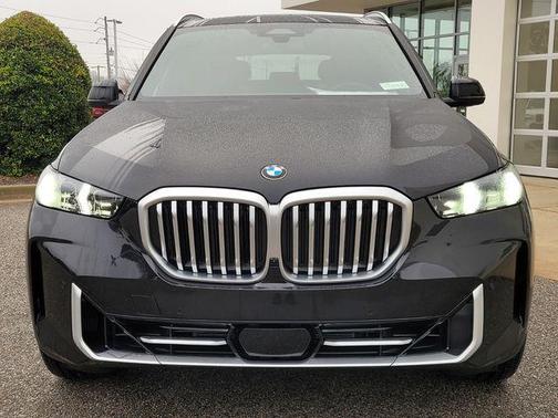 Black Sapphire Metallic 2026 BMW X5 xDrive40i