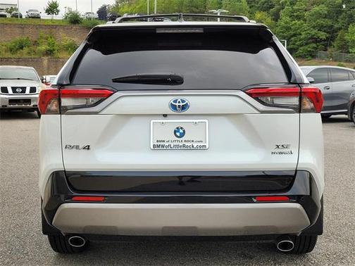 2023 Toyota RAV4 Hybrid SE