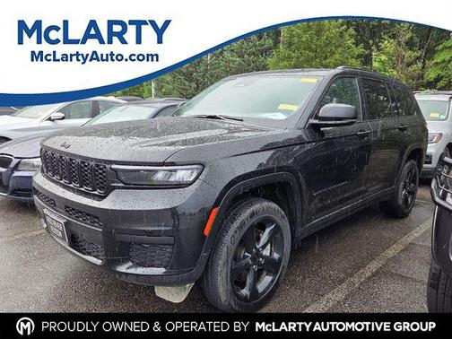 Diamond Black Crystal Pearlcoat 2025 Jeep Grand Cherokee L Altitude