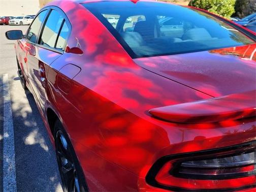 Photo 3 of 4 of 2019 Dodge Charger R/T