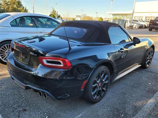 2018 FIAT 124 Spider Base