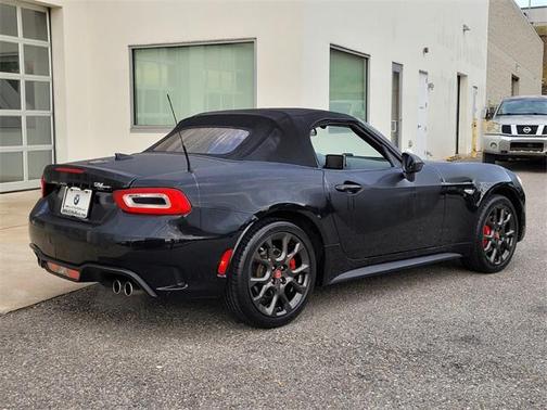 2018 FIAT 124 Spider Base