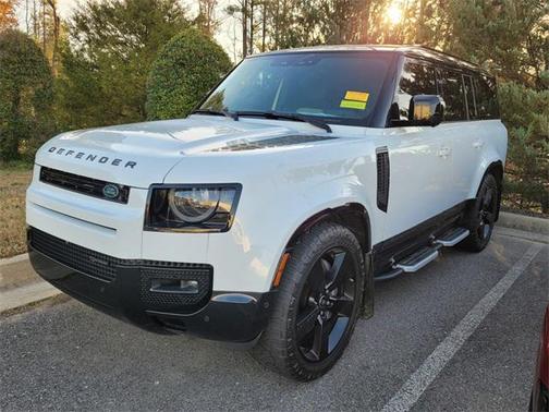 2023 Land Rover Defender 130 X-Dynamic SE