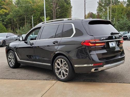 2025 BMW X7 xDrive40i