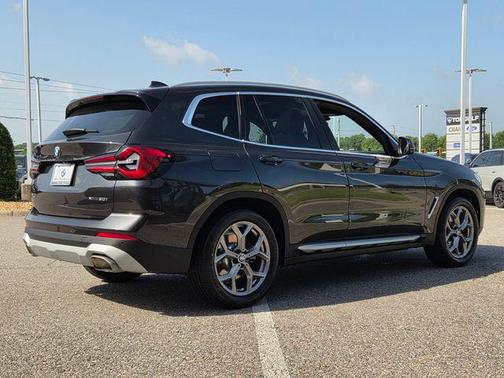 Dark Graphite Metallic 2024 BMW X3 xDrive30i