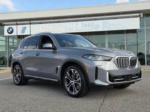 Skyscraper Grey Metallic 2026 BMW X5 xDrive40i