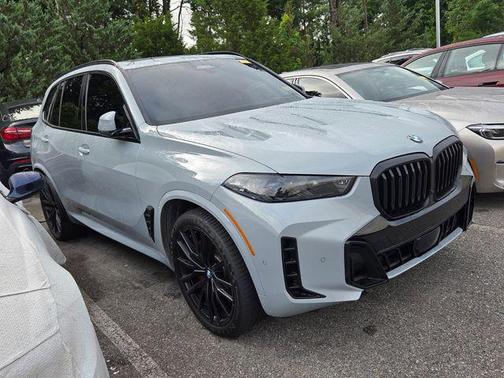 Brooklyn Grey Metallic 2025 BMW X5 xDrive40i