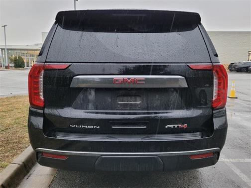 2024 GMC Yukon XL AT4