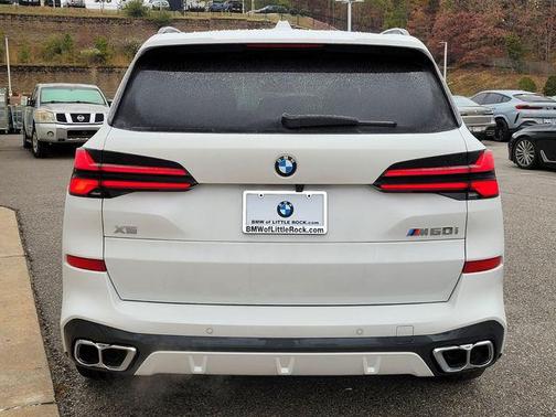 Mineral White Metallic 2026 BMW X5 M60i