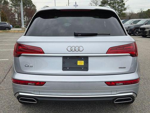Florett Silver Metallic 2022 Audi Q5 45 S line Premium
