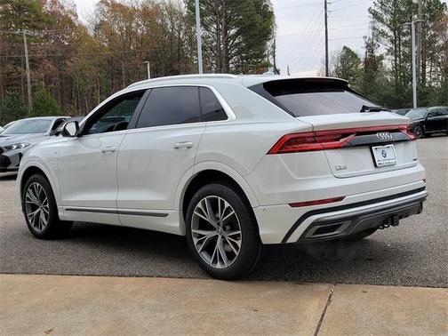 2021 Audi Q8 55 Premium Plus