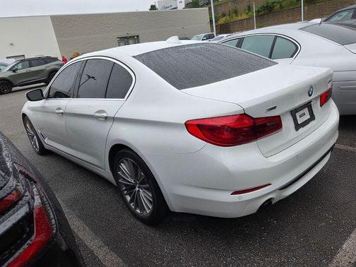 Alpine White 2020 BMW 530 xDrive