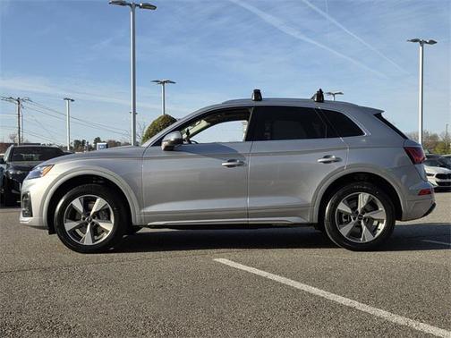 2023 Audi Q5 40 Premium