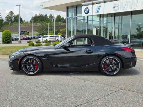 Black Sapphire Metallic 2026 BMW Z4 M40i