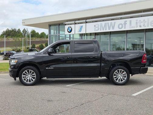 Diamond Black Crystal Pearlcoat 2023 RAM 1500 Laramie
