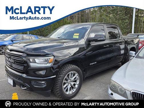 Diamond Black Crystal Pearlcoat 2023 RAM 1500 Laramie