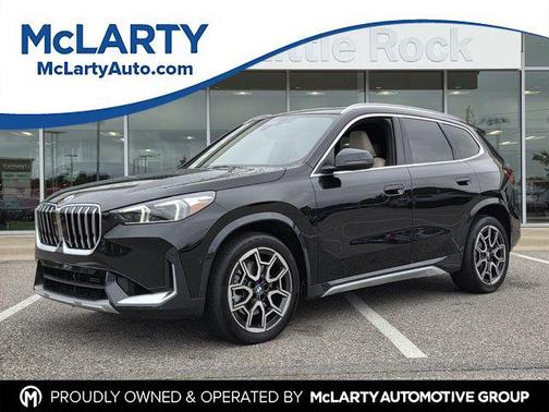 Black Sapphire Metallic 2025 BMW X1 xDrive28i