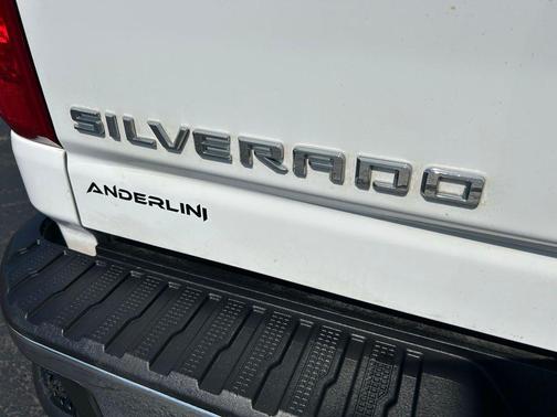 Summit White 2024 Chevrolet Silverado 2500 WT