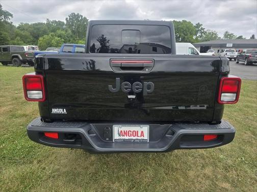 2022 Jeep Gladiator Willys 4x4