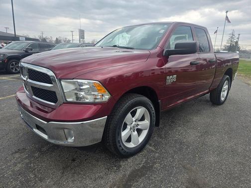 Delmonico Red Pearlcoat 2023 RAM 1500 Tradesman