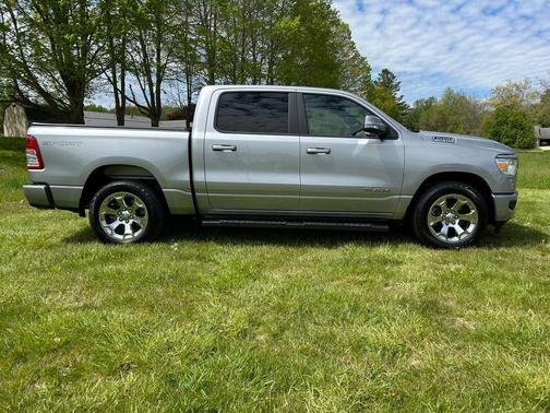 Billet Silver Metallic Clearcoat 2022 RAM 1500 Big Horn/Lone Star