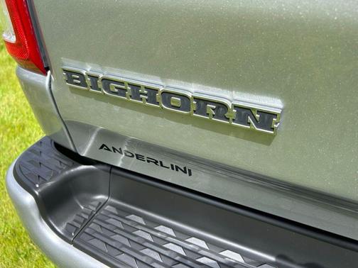 Billet Silver Metallic Clearcoat 2022 RAM 1500 Big Horn/Lone Star