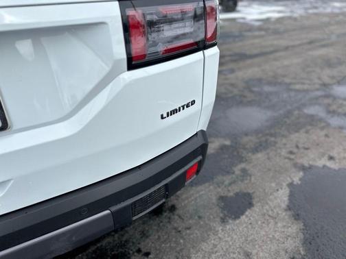 Bright White Clearcoat 2026 Jeep Cherokee Limited