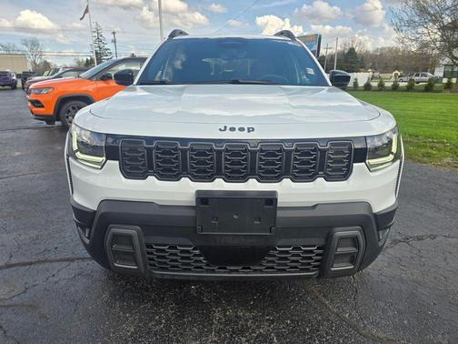 Bright White Clearcoat 2026 Jeep Cherokee Limited