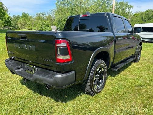 Diamond Black Crystal Pearlcoat 2023 RAM 1500 Rebel