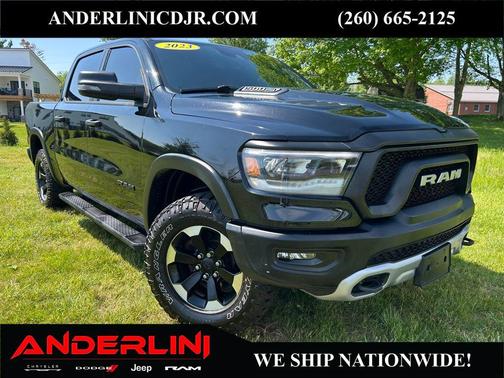 Diamond Black Crystal Pearlcoat 2023 RAM 1500 Rebel