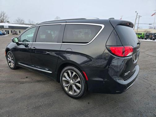 2017 Chrysler Pacifica Limited