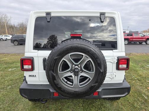 2021 Jeep Wrangler Unlimited Sahara