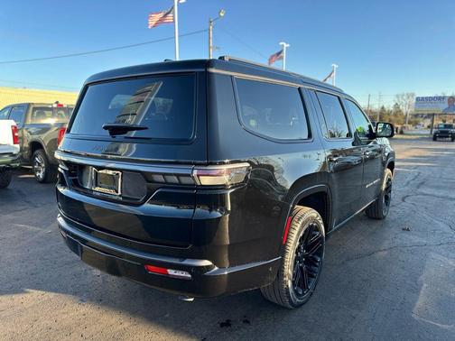 2026 Jeep Grand Wagoneer Limited Reserve 4x4