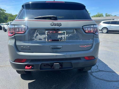 Sting-Gray Clearcoat 2020 Jeep Compass Trailhawk