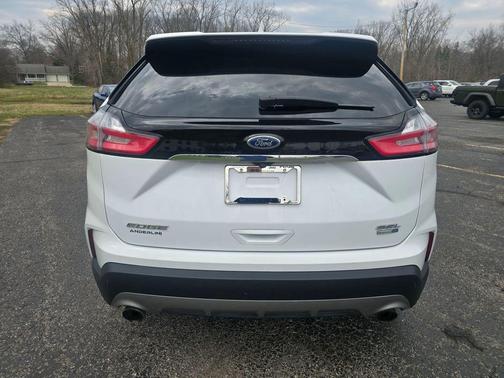 Oxford White 2020 Ford Edge SEL