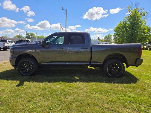 Granite Crystal Metallic Clearcoat 2026 RAM 2500 Laramie Crew Cab 4x4 6'4' Box