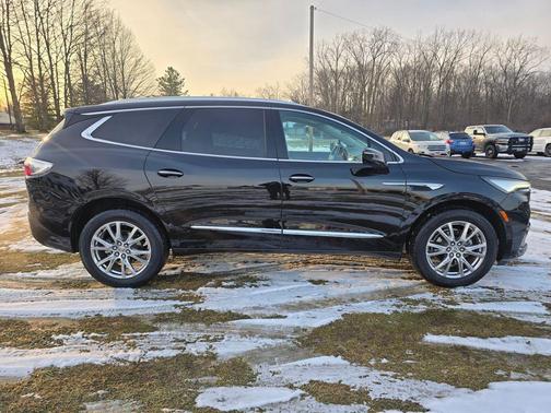 2023 Buick Enclave Essence FWD