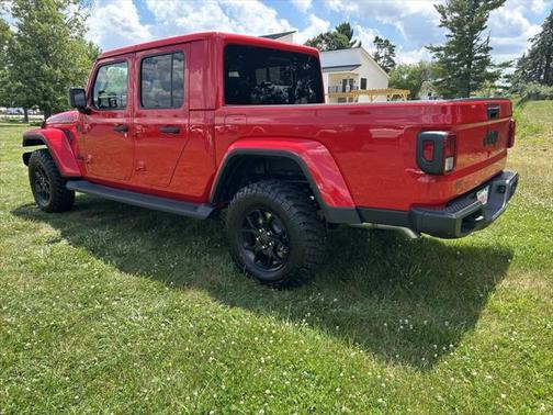 2025 Jeep Gladiator High Tide
