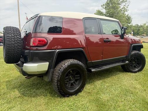 2010 Toyota FJ Cruiser Base
