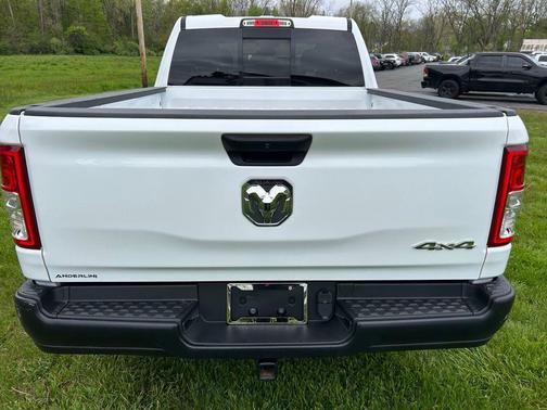 Bright White Clearcoat 2022 RAM 1500 Tradesman